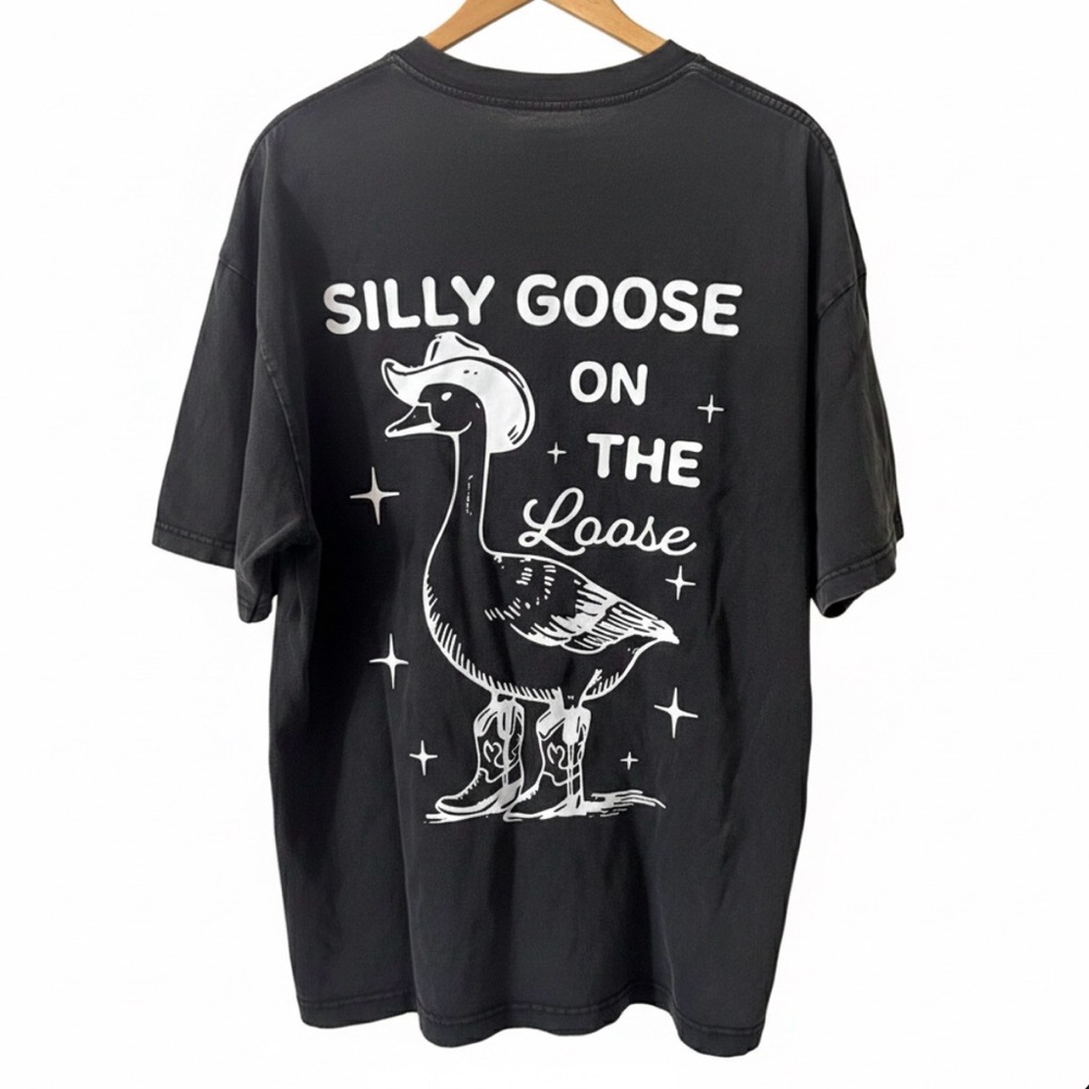 Silly Goose On The Loose Goose Bird Goose Bumps T-Shirt Gray Unisex Adult 2X - Picture 4 of 7
